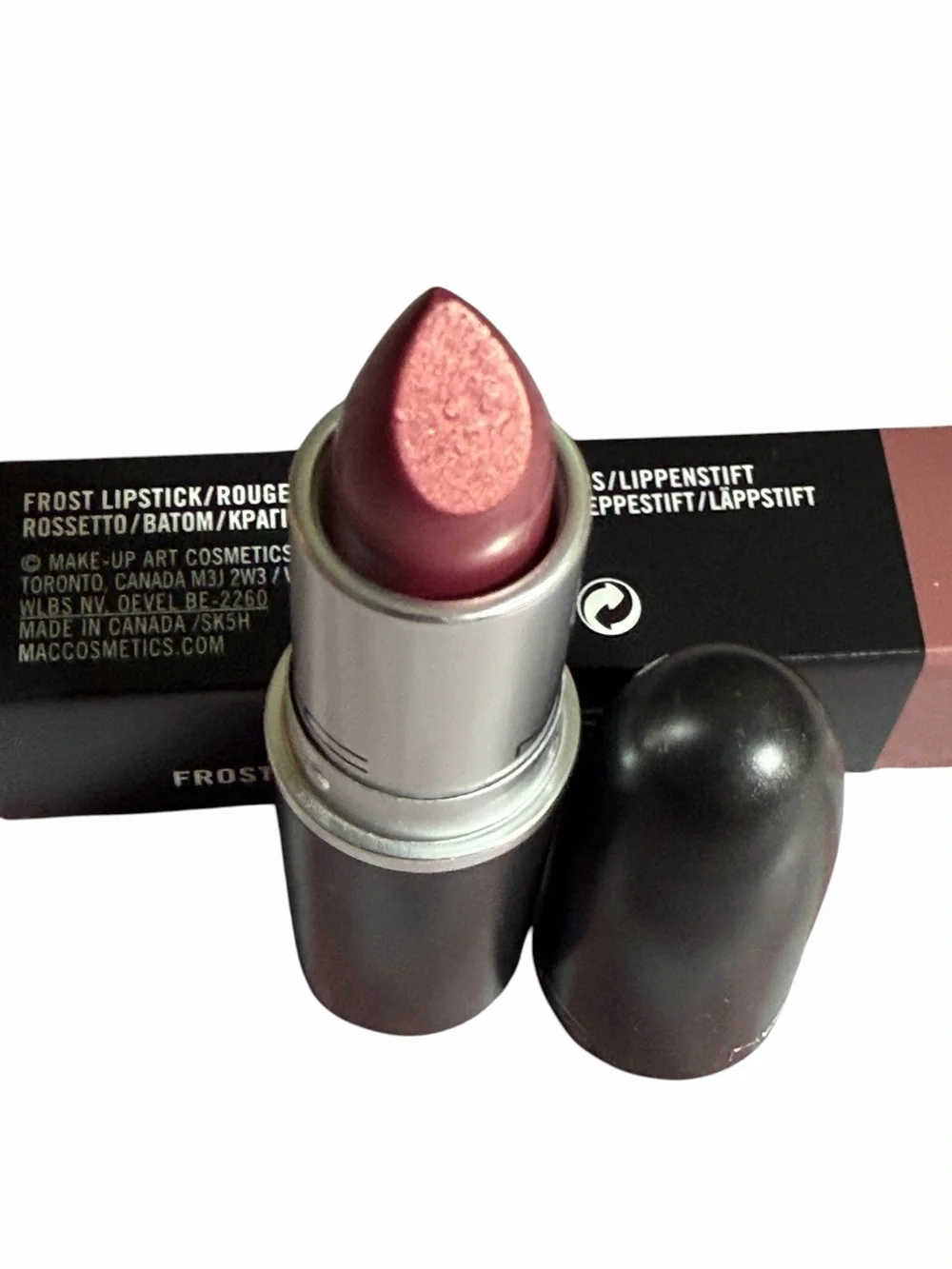 MAC Frost Lipstick in PLUM DANDY BNIB